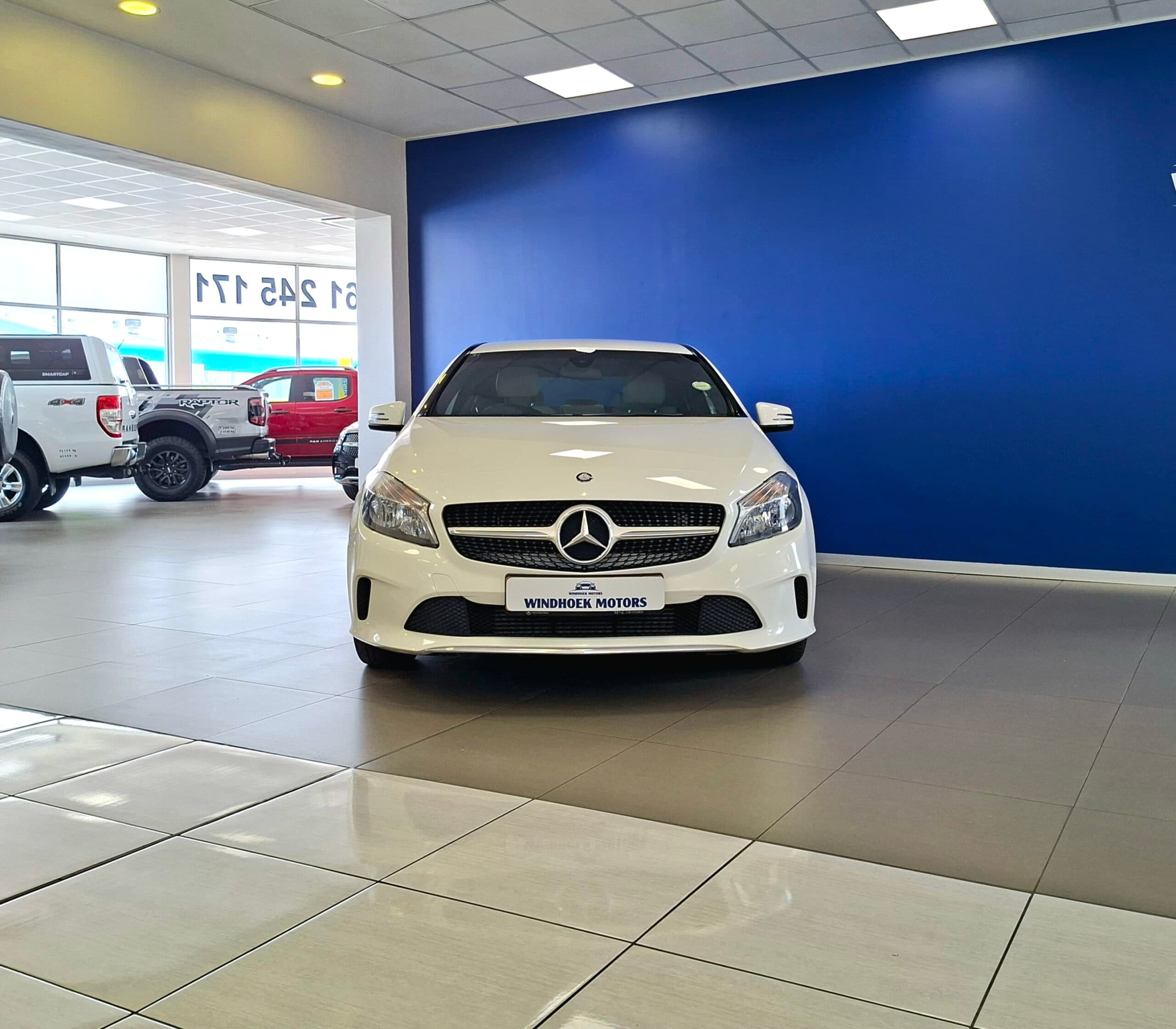 2016 Mercedes-Benz A200 Style Manual